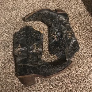 Women's western boots