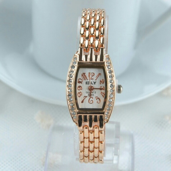 Beautiful Rose Gold Watch - Picture 1 of 2
