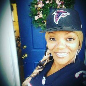 Meet your Posher, Lorie