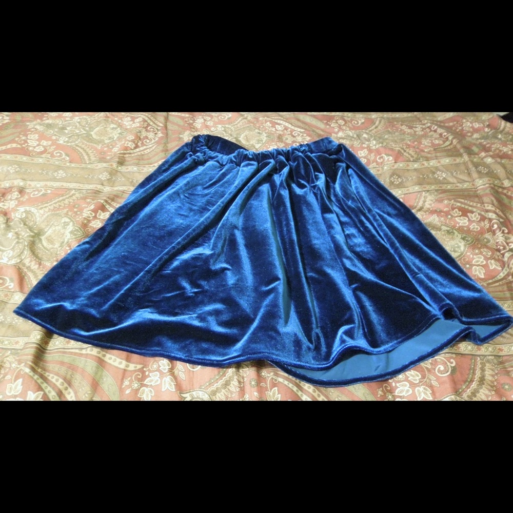 Navy velvet skirt