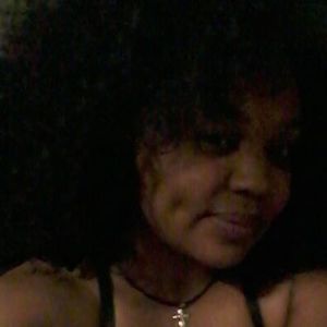 Meet your Posher, Monique