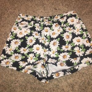 American Apparel daisy shorts