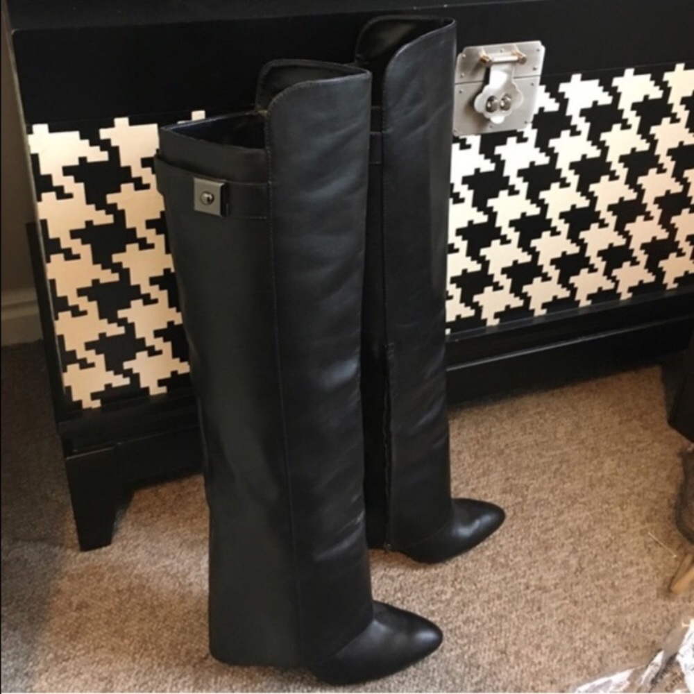 Enzo Angiolini Damus knee high leather boots