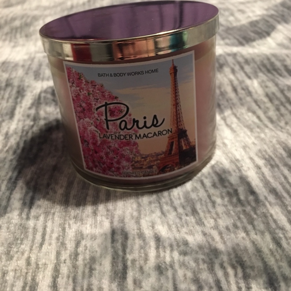 New Bath & Body Works Paris Candle