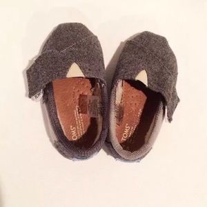 Girls toddler toms