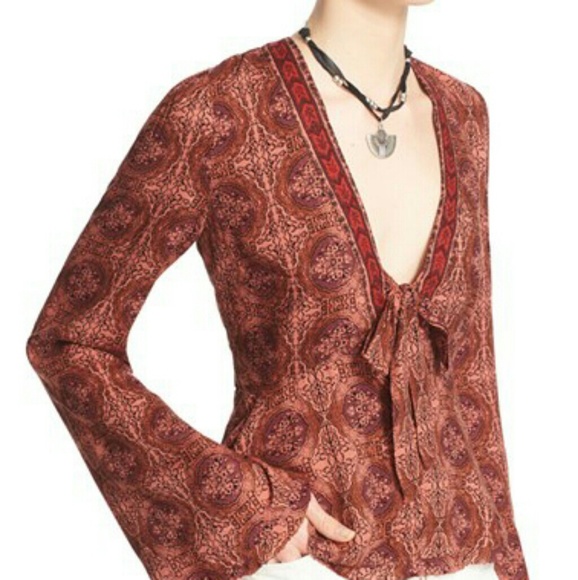 Free people top long sleeves small - Picture 4 of 6