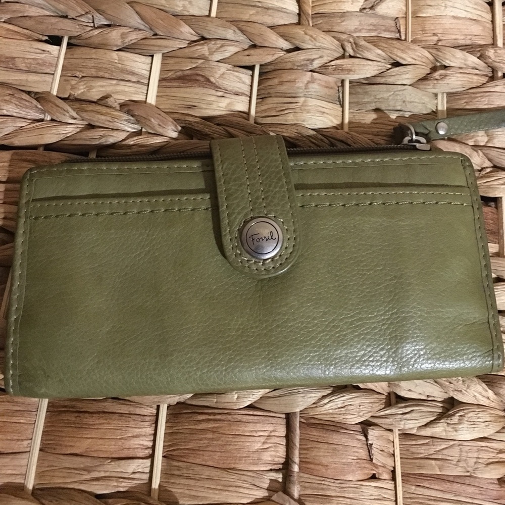 Fossil wallet