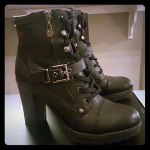 G By Guess Timberland style boots size 8.5