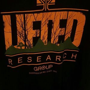 Men's large LRG t-shirt