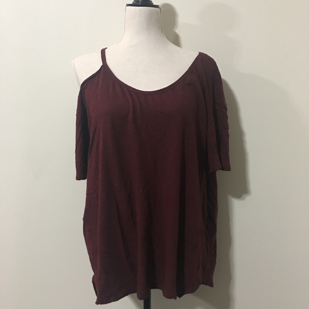 Free People cold shoulder burgundy tshirt top M