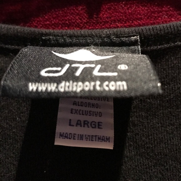 for, tennis racquet and alien skull. - Picture 3 of 4