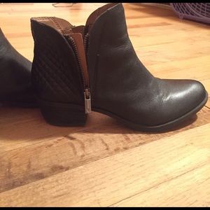 Lucky Brand boots
