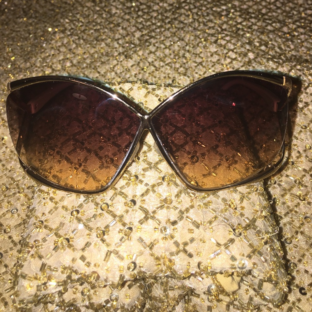 Christian Dior Beautiful gold & white Sunnies
