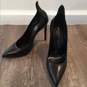 Saint Laurent pointed toe shoes