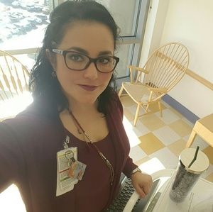 Meet your Posher, Monica