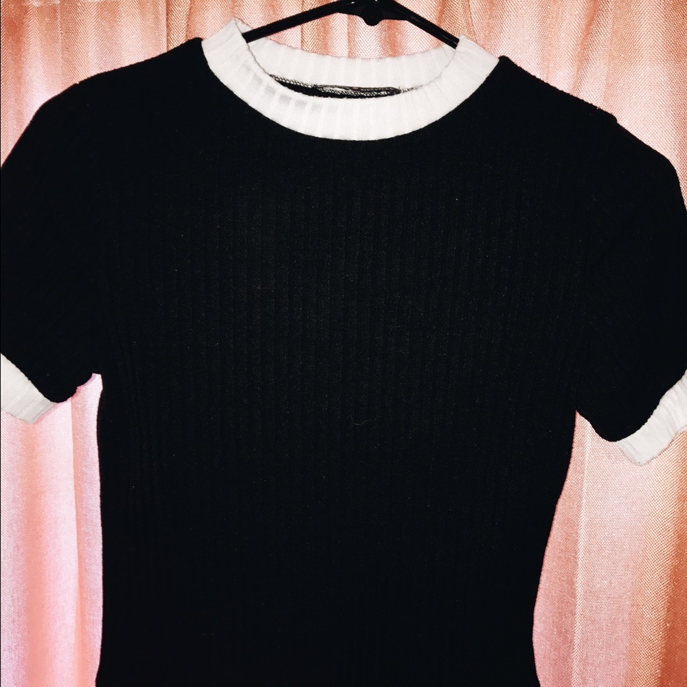 Vintage Black & White Knit Crop Top