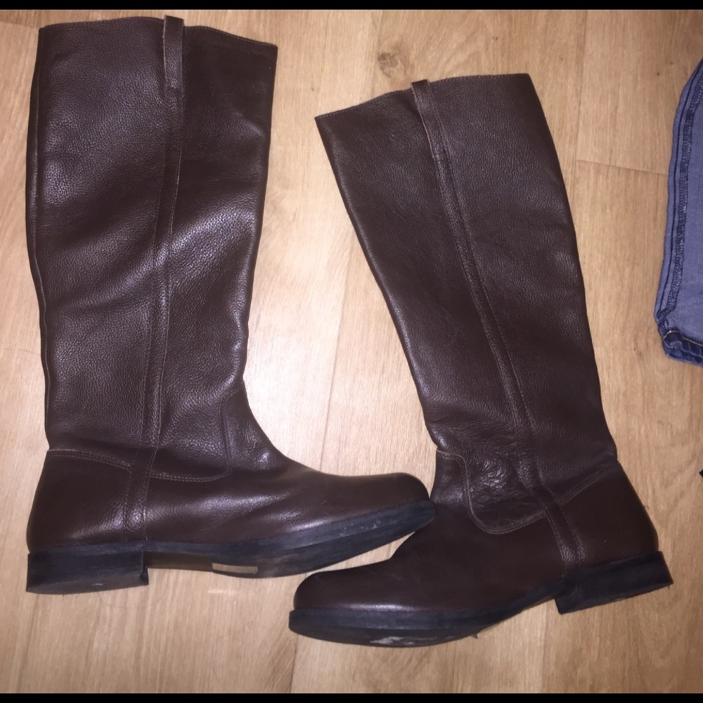 Brown boots