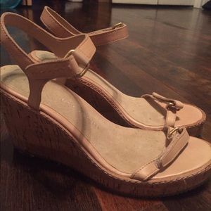 Tan/cork wedges