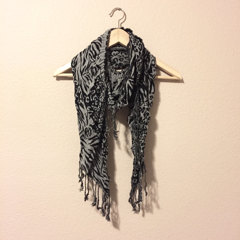 Stretchy Animal Print Scarf