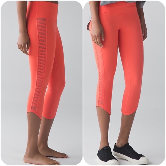 lululemon athletica Pants - LULULEMON SUNSHINE SALUTATION CROP CAPE -- size 8