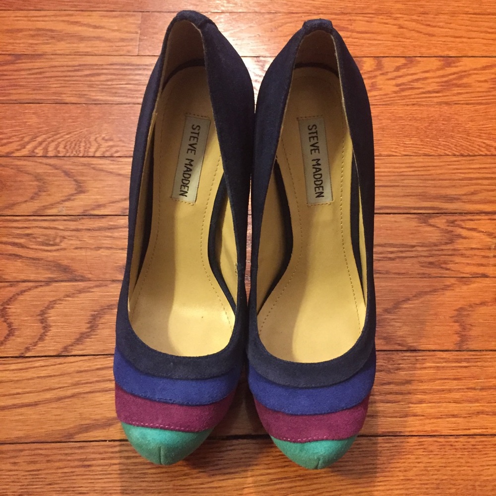 Steve Madden platform pumps