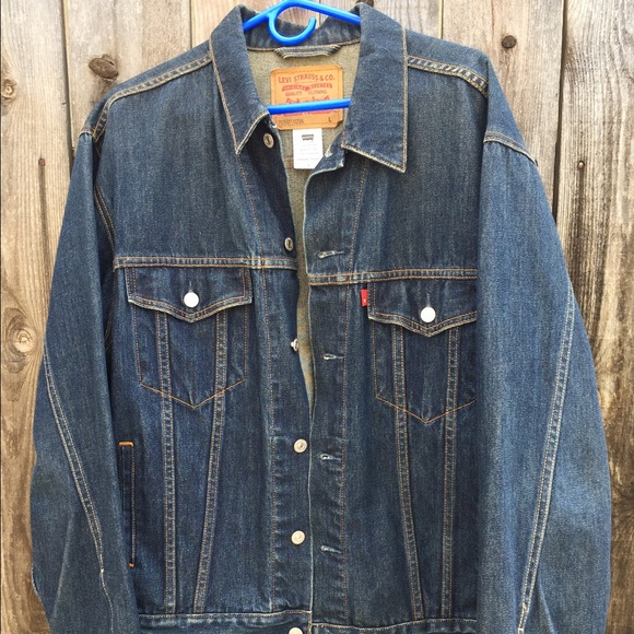 levi's standard trucker jacket