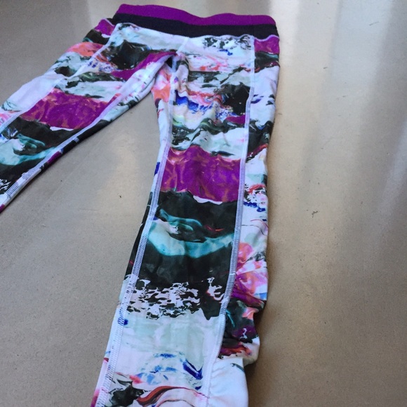 Lululemon Speed Tight Pigment Wave Regal Plum 4 - Picture 4 of 4