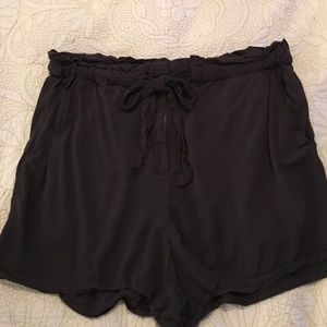 Lou & Grey Loft Shorts