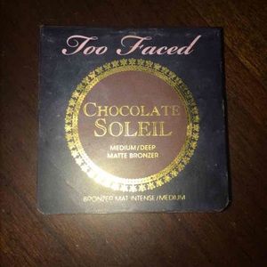 Too faced chocolate soleil