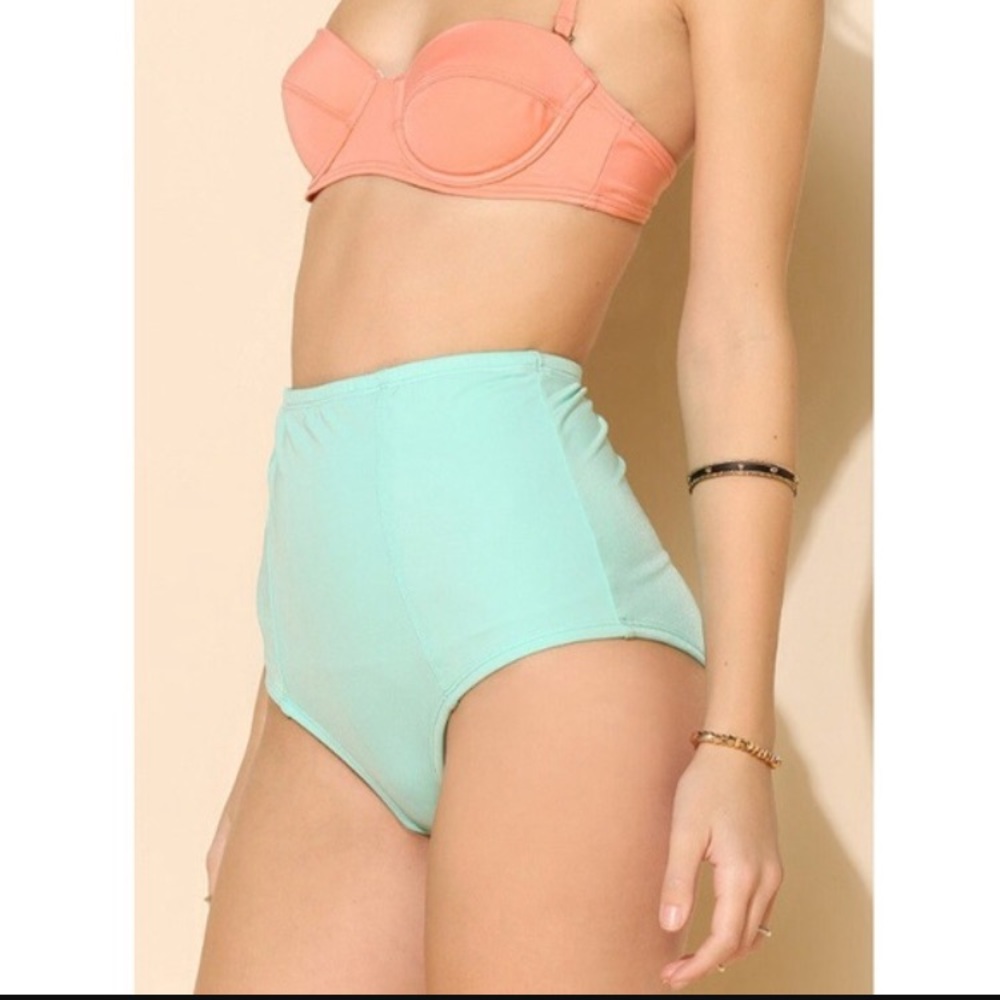 Forever 21 high waisted bottoms