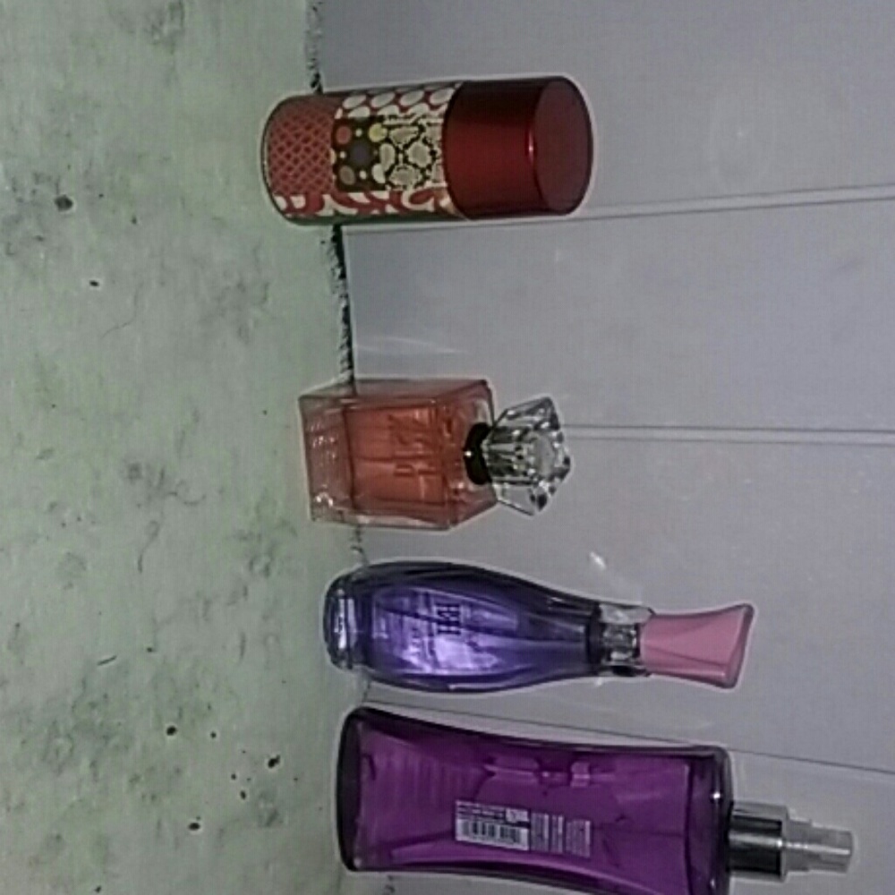 Perfume - Picture 2 of 3