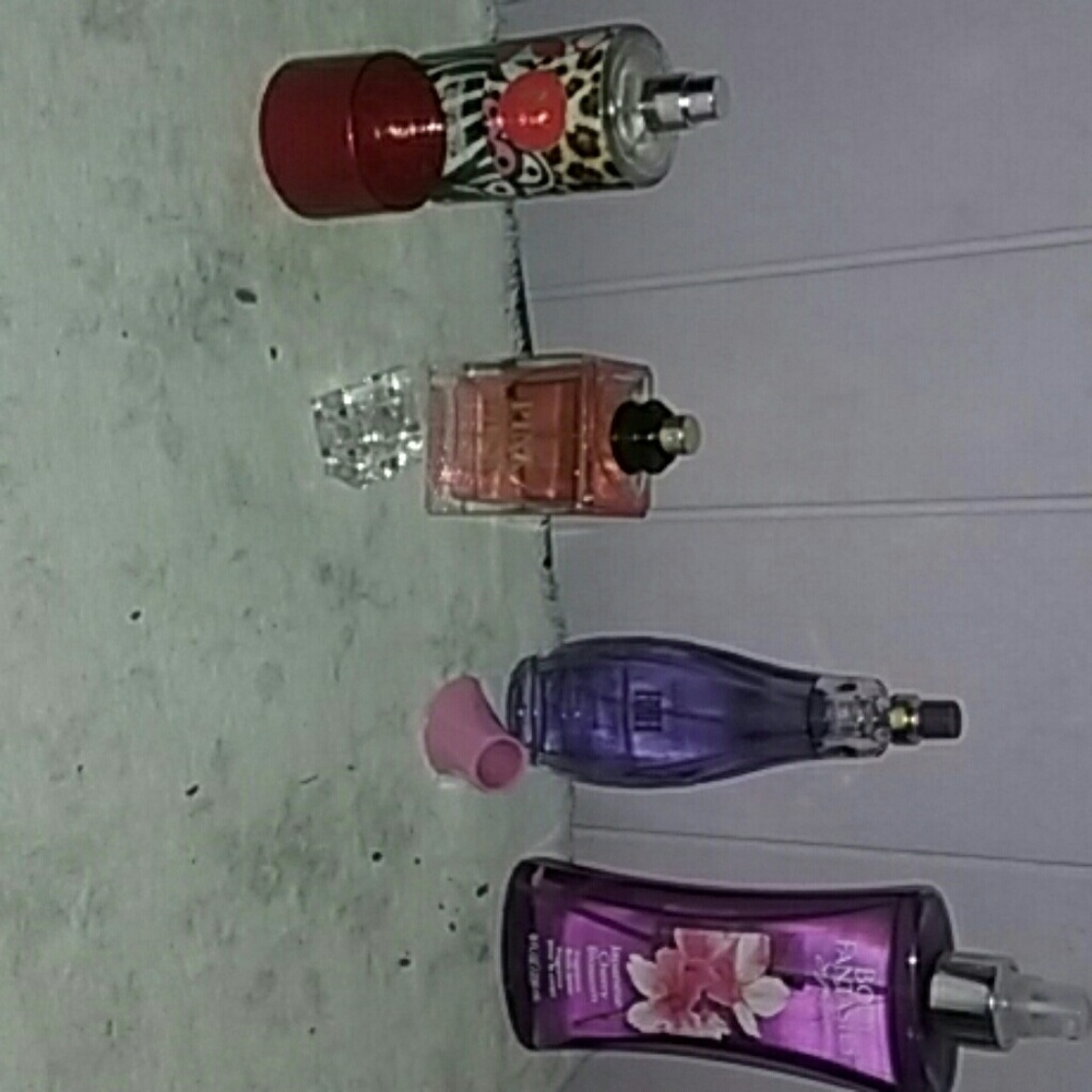 Perfume - Picture 3 of 3