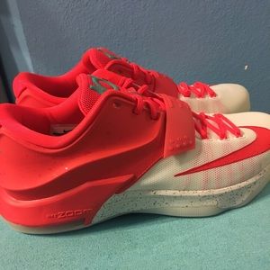 Men's KD VII XMAS, BRIGHT CRIMSON/EMERALD GREEN