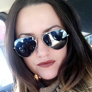 Meet your Posher, Kerri