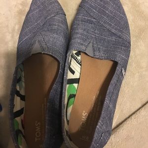 Toms denim shoe