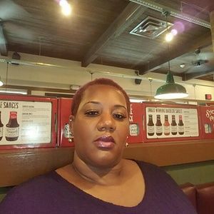 Meet your Posher, Beverly