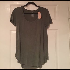 Soft and sexy AE Tshirt