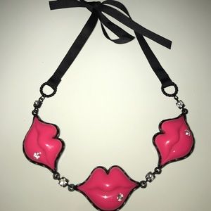 Betsey Johnson Pink Lips Necklace 👄 with crystals