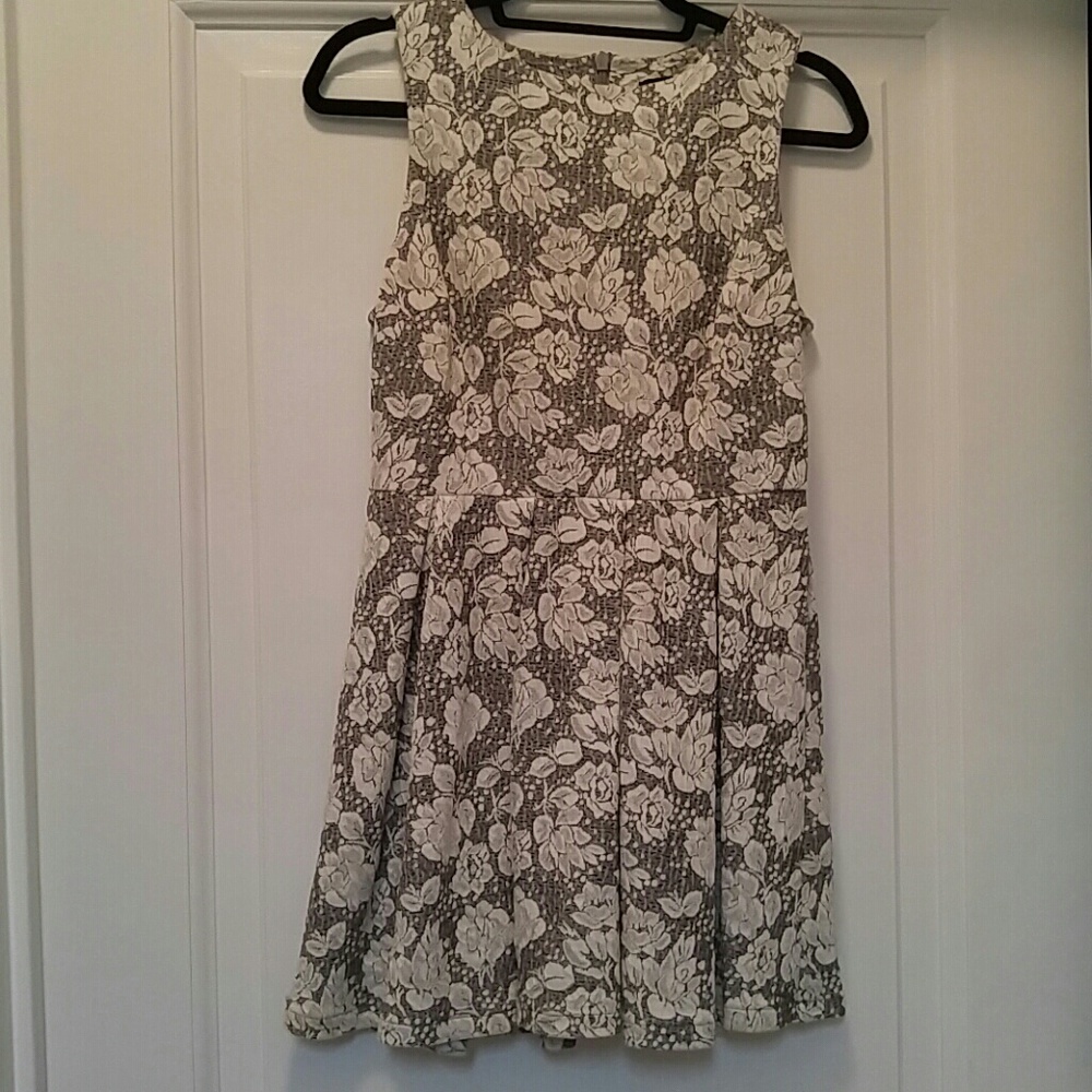 Topshop Gray and White Flower Skater Dress