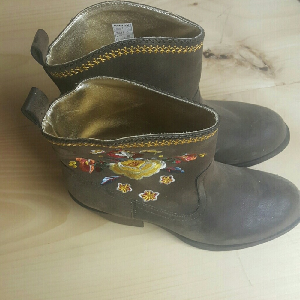 Rocketdog boots! Never worn