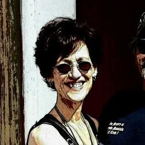 Meet your Posher, Ticia