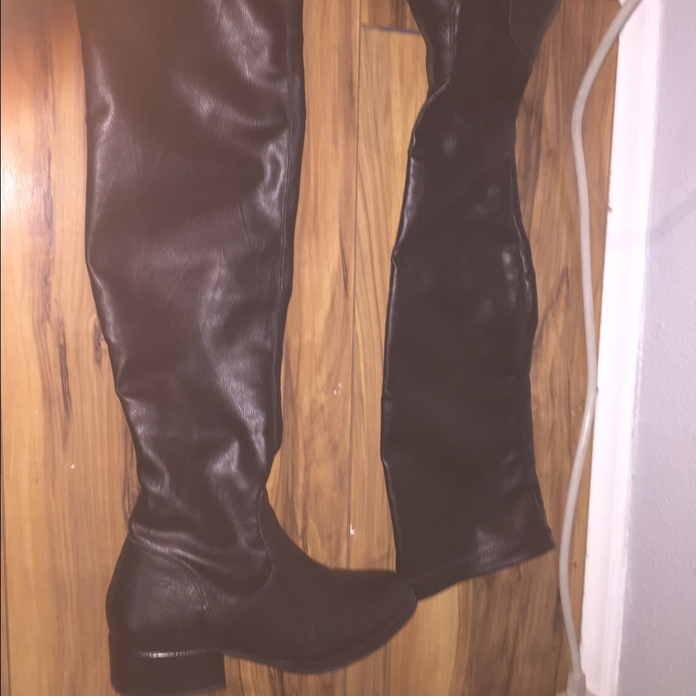 Black Leather Boots