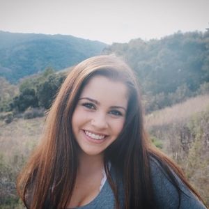 Meet your Posher, Brooke