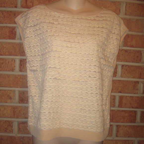 SOLD! Madewell Tiered Lace Top - Picture 2 of 4