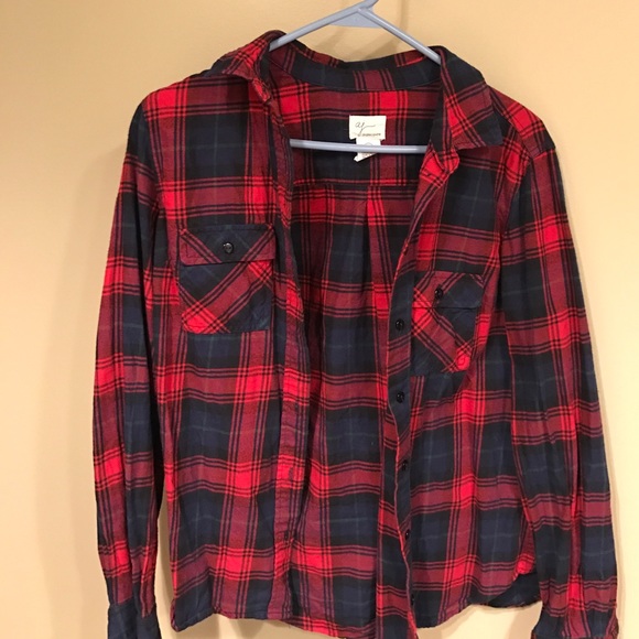 andrea jovine Tops - Flannel button up