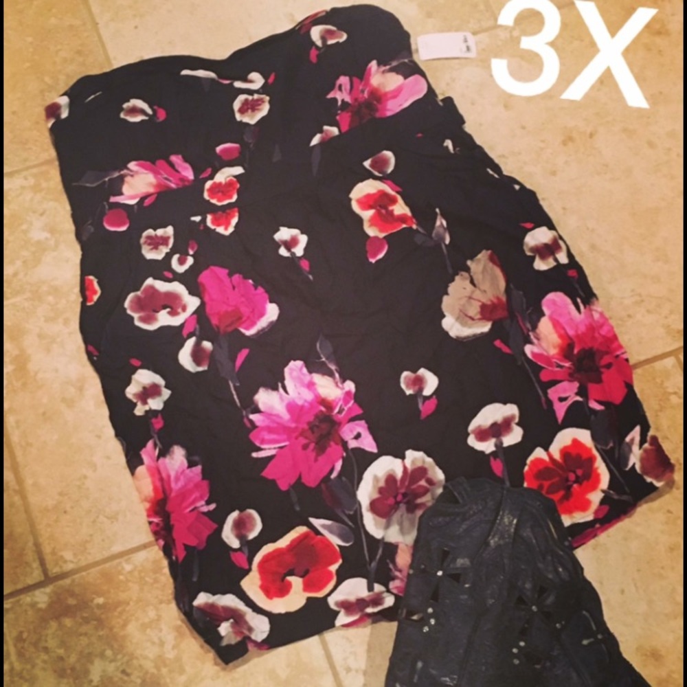 ➡️➡️➡️SOLD⬅️⬅️⬅️Floral 3x dress