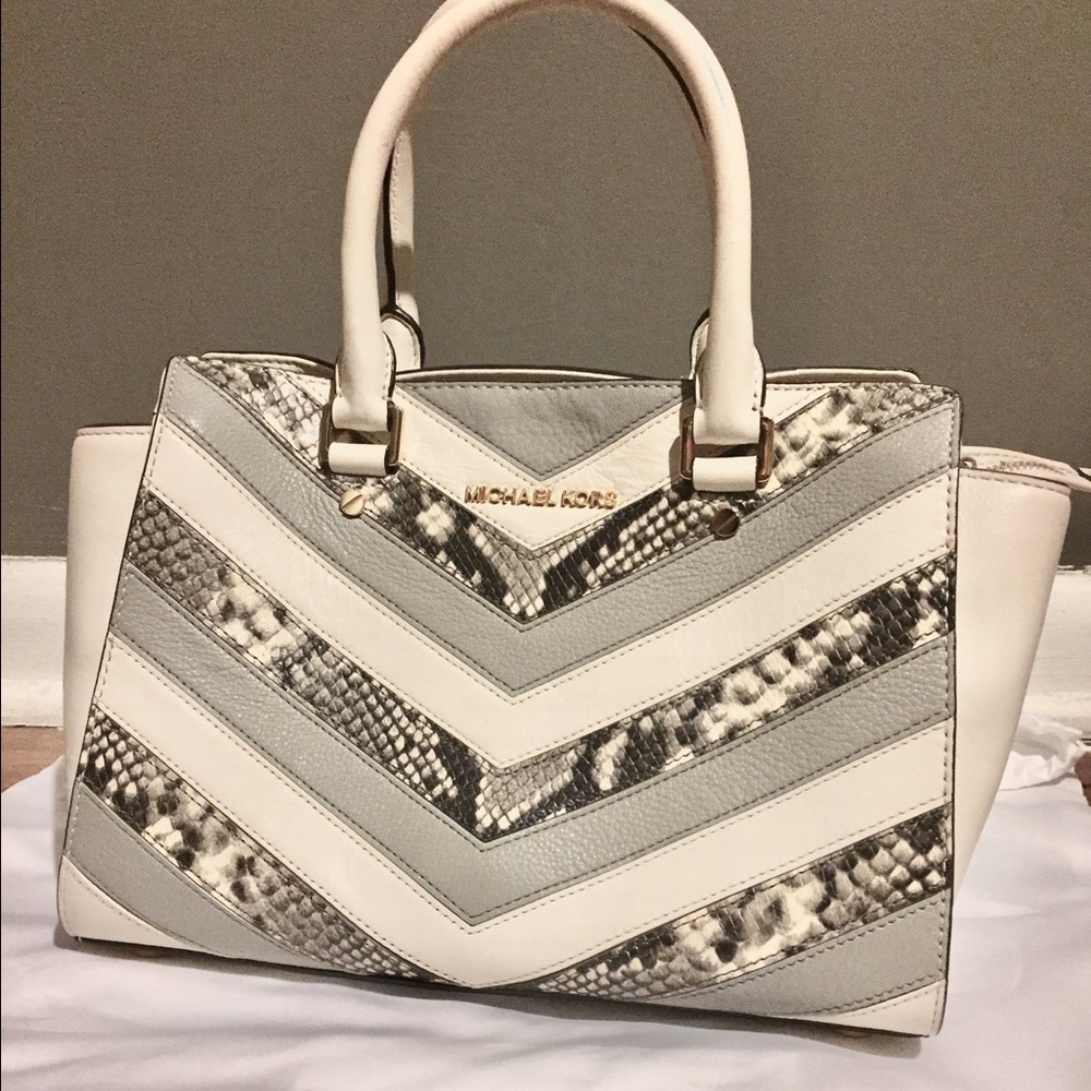 ☀️REDUCED!!☀️ Michael Kors Selma bag