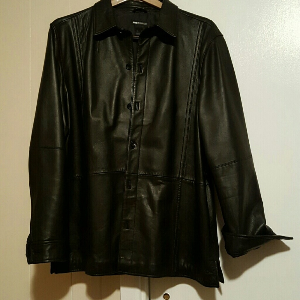 Claiborne Men's leather jacket