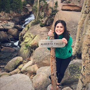 Meet your Posher, Regan