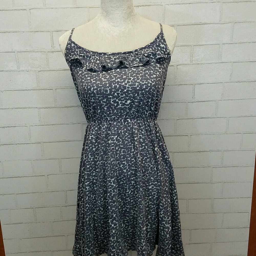 Loft sleavless pattern dress